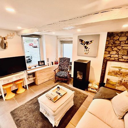 La Maison Mythique Andenne ภายนอก รูปภาพ