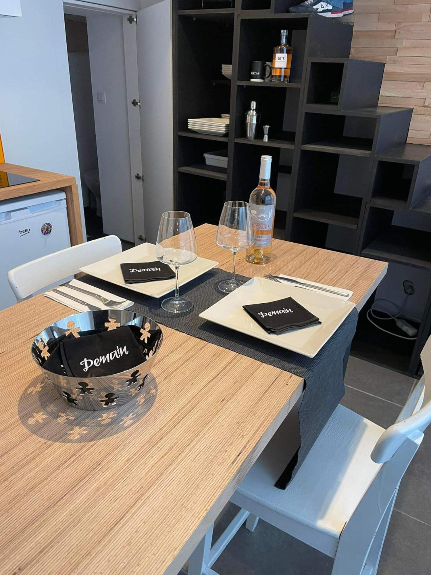 La Maison Mythique Andenne ภายนอก รูปภาพ