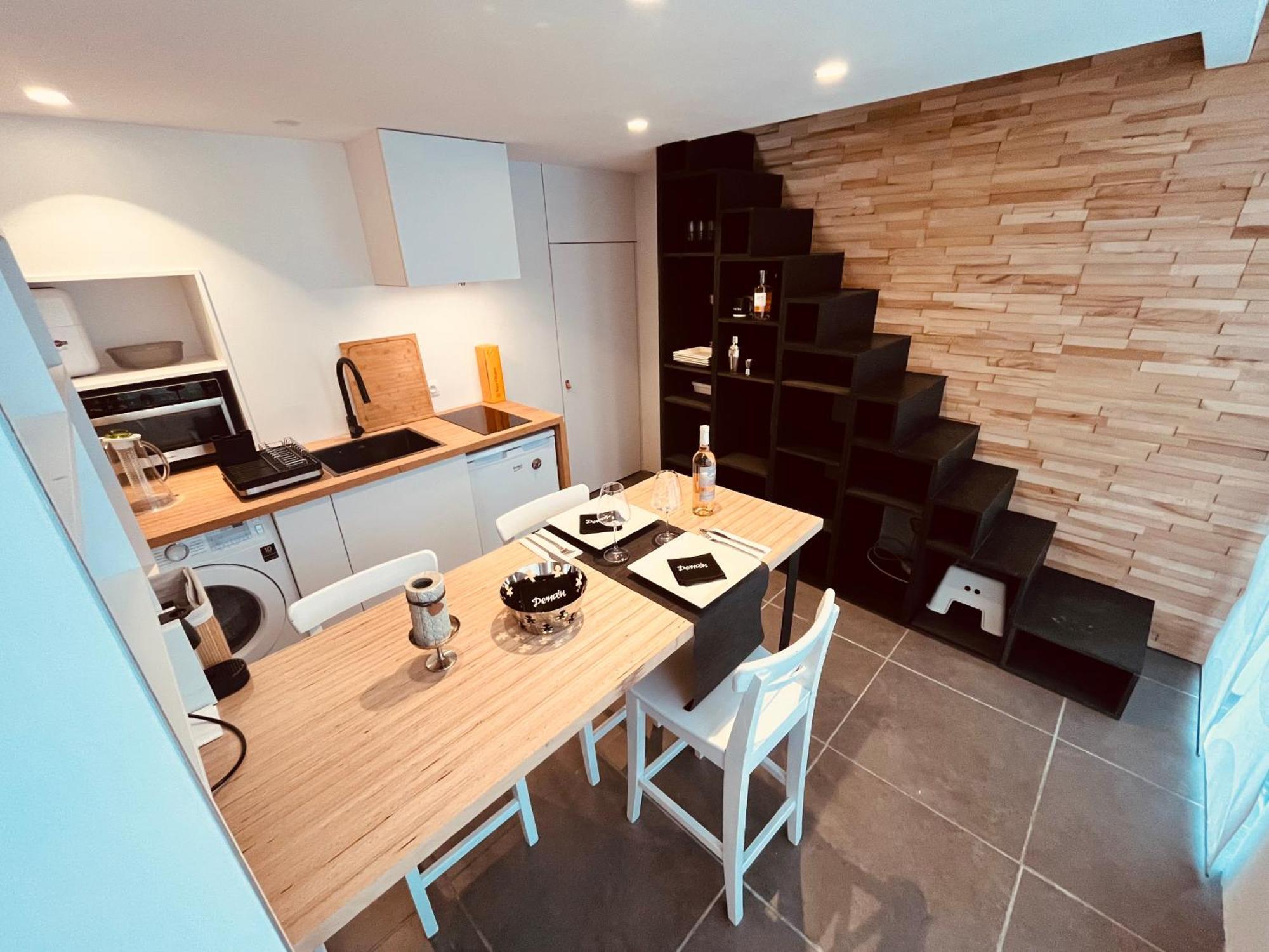 La Maison Mythique Andenne ภายนอก รูปภาพ