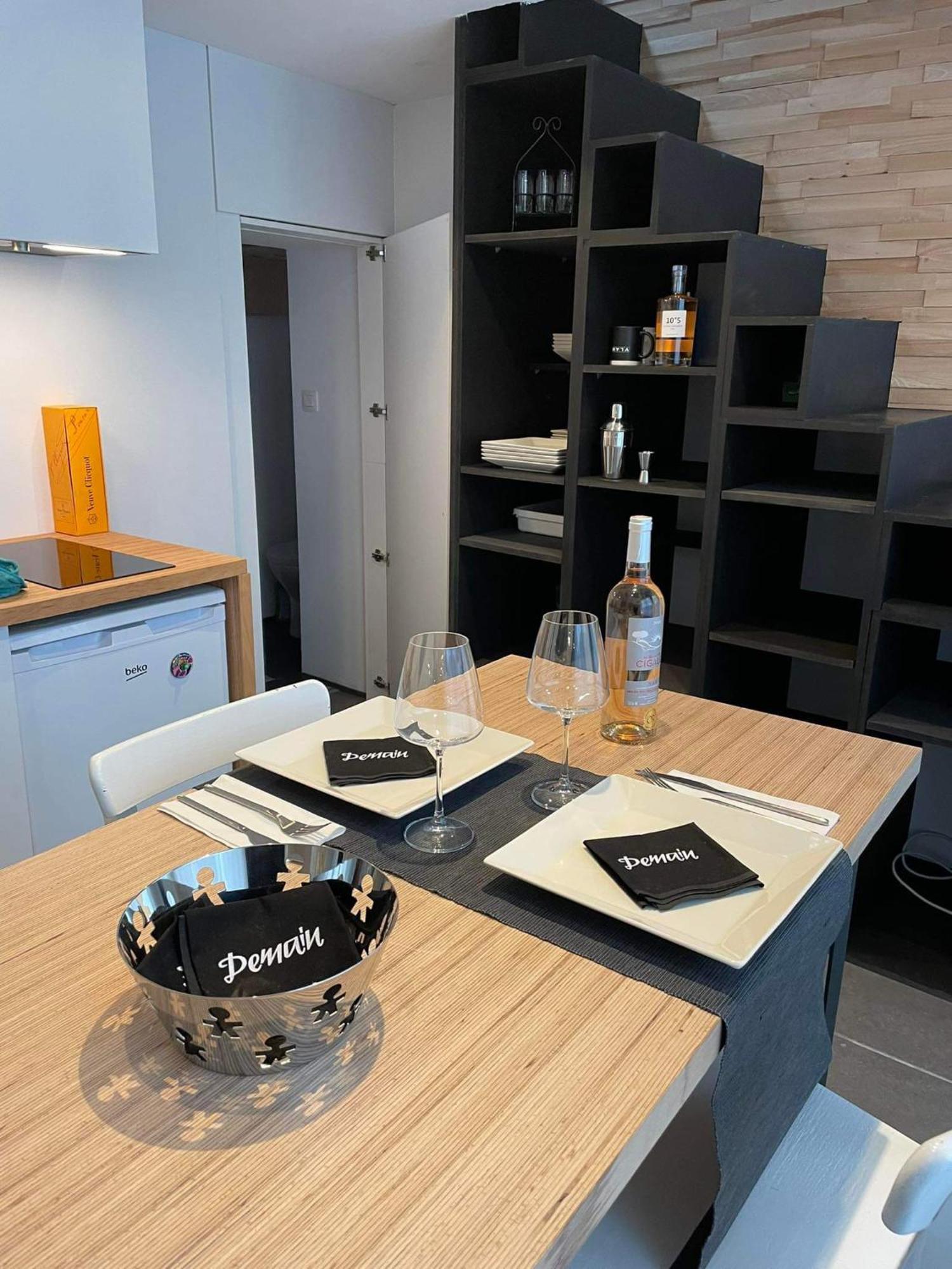 La Maison Mythique Andenne ภายนอก รูปภาพ